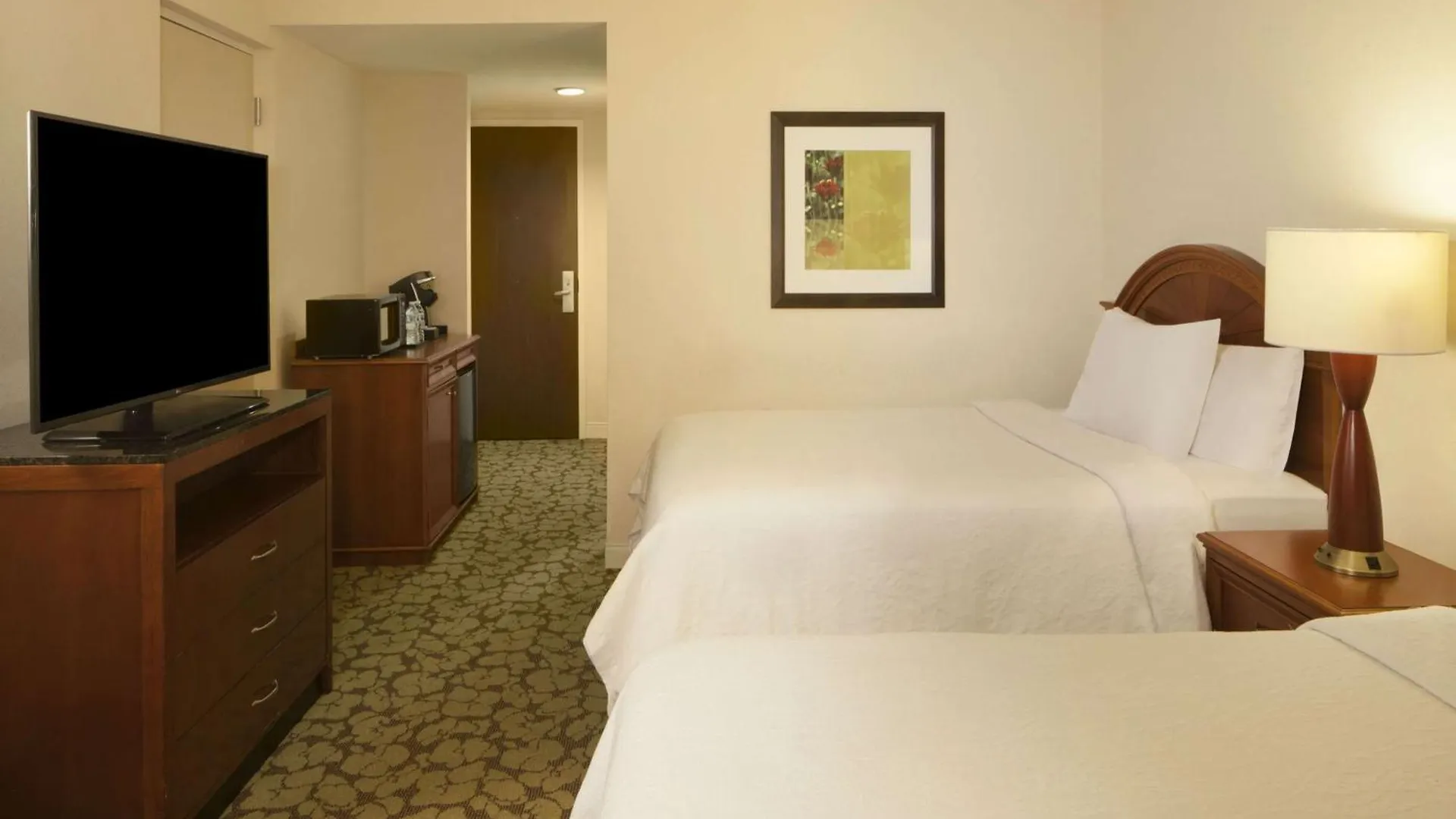 Hilton Garden Inn Virginia Beach Town Center