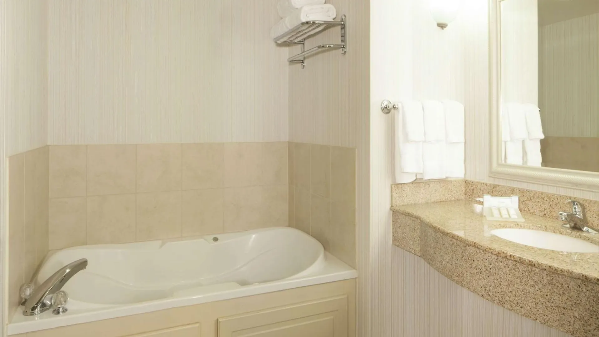 Hotel Hilton Garden Inn Virginia Beach Town Center