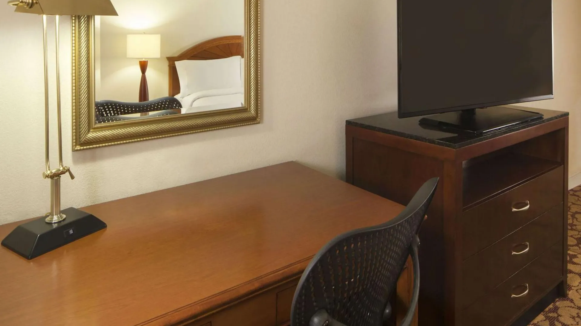 Hilton Garden Inn Virginia Beach Town Center