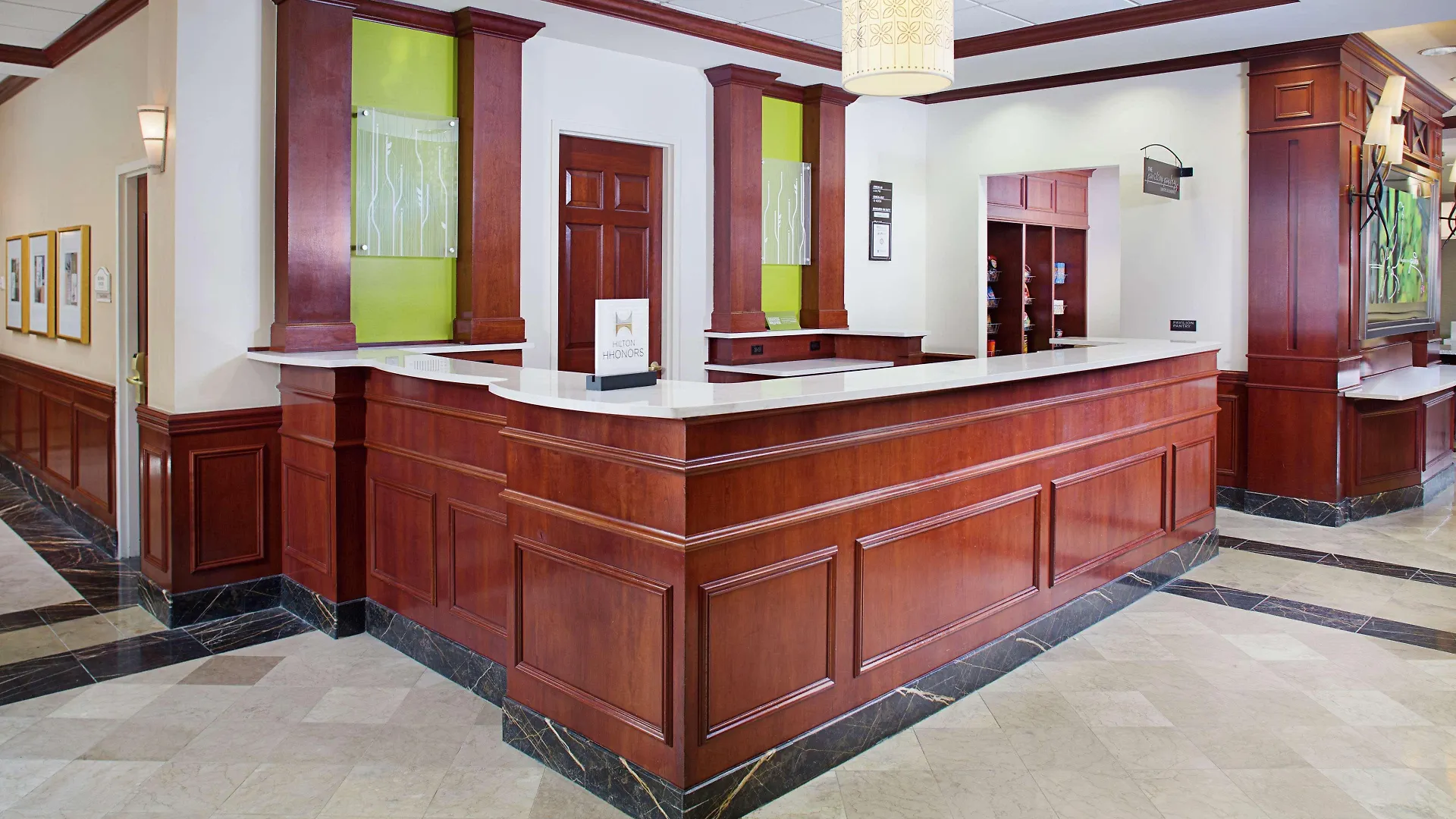 Hilton Garden Inn Virginia Beach Town Center 3*,